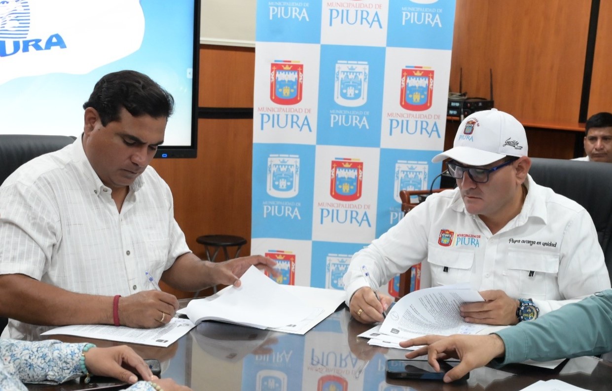 MUNICIPALIDAD DE PIURA Y GOBIERNO REGIONAL FIRMAN CONVENIO PARA EJECUTAR 4 OBRAS QUE IMPULSARÁN EL DESARROLLO Y LA IDENTIDAD PIURANA